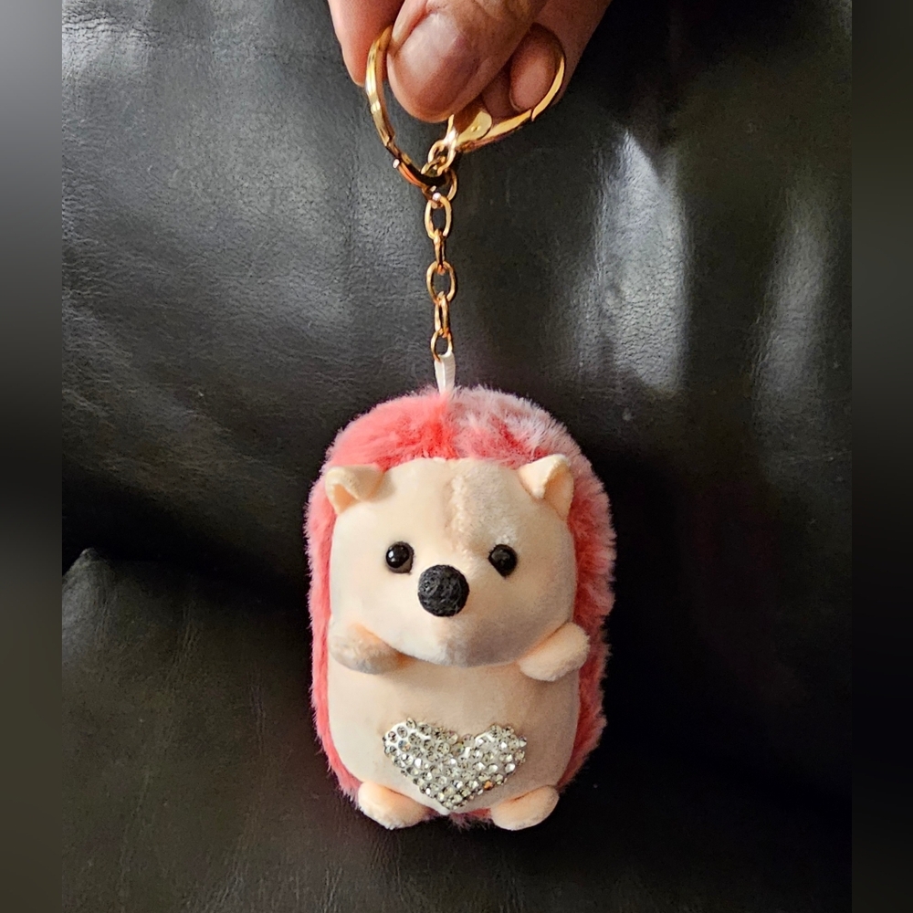 Plush Hedgehog Keychain Purse Charm Pink with Rhinestone Heart New Without Tags - Picture 2 of 7